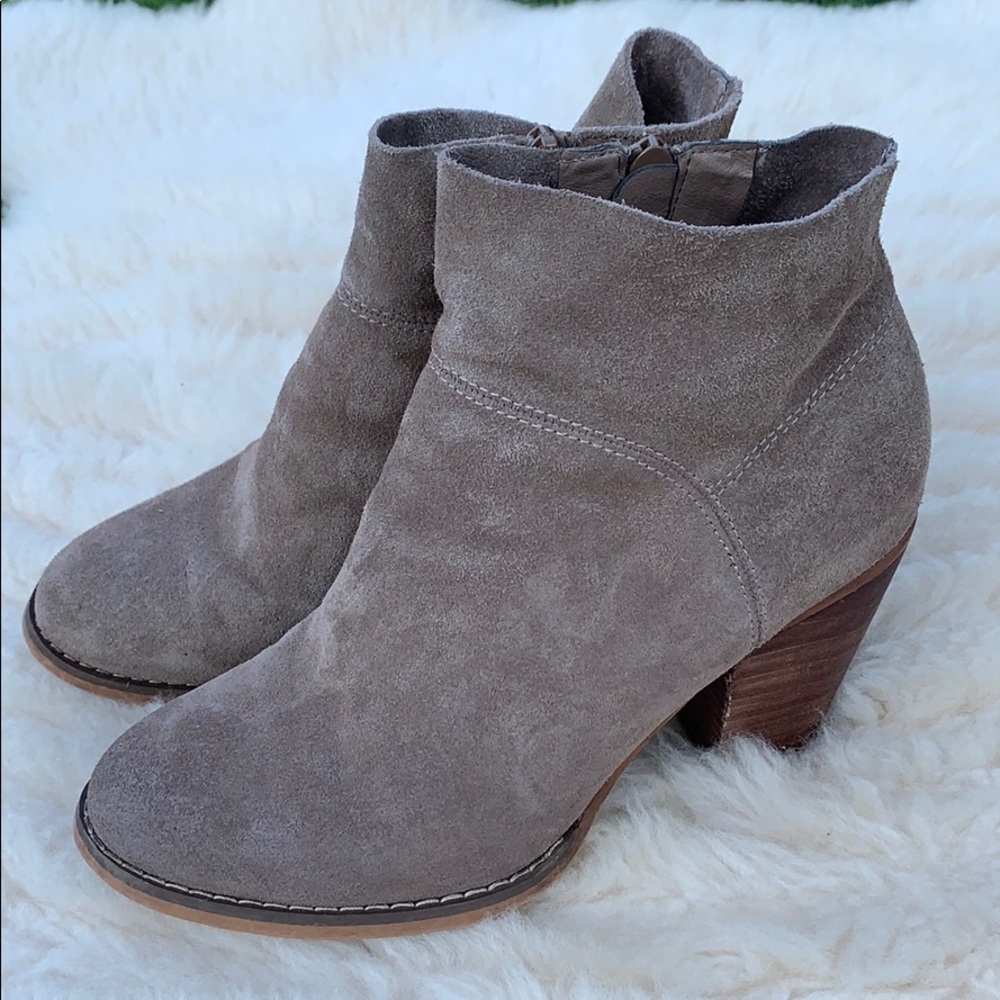 Ammo x Akita Gray Suede Booties size 7 Ankle boots